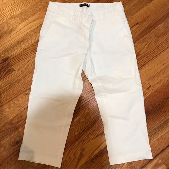 ▪️Dalia Collection White Capris - Picture 1 of 11